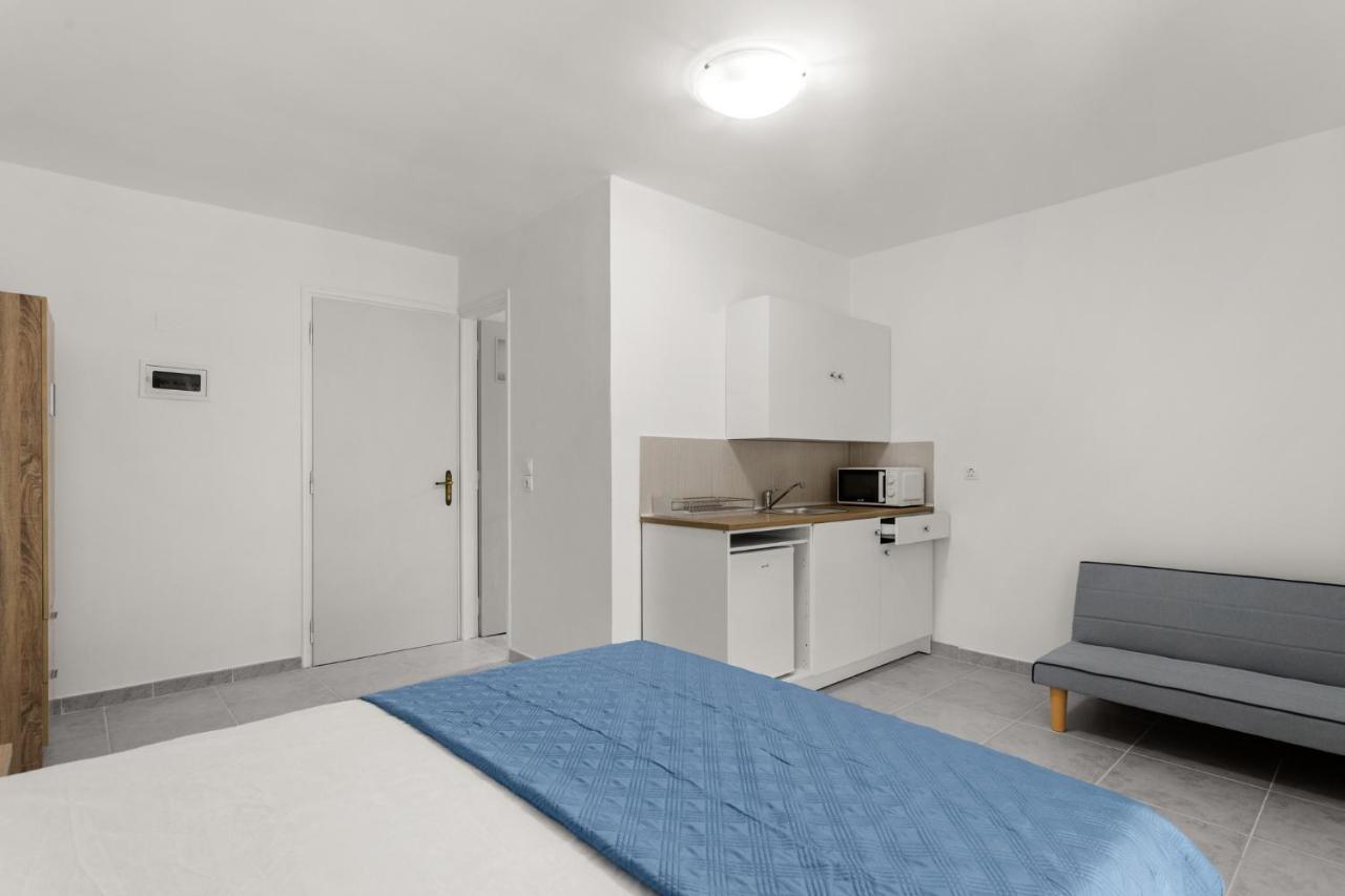 Nikolas Apartments Stoupa Leuktron Buitenkant foto